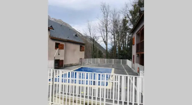 Appt Cauterets 4pers/500m des remontées mécaniques, Rezervasyon Otel Pyrenees National Park otoparklı oteller, Otopark