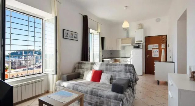 Trilocale in villa vista mare Apt 2, Забронировать Вилла Коттеджи Варацце, рядом с Туристический порт Варацце, Коттедж