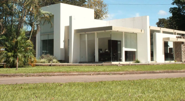 Casa Vida, Book Hotel Hotels in Santa Cruz Region with Parking, Parking