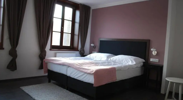 Hotel Koruna, Забронировать Отель Хлумец-над-Цидлиноу Краловеградецкий край