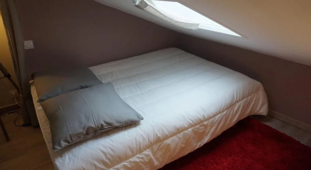 Duplex La Fusterie - SuperBordeaux, Забронировать Отель Бордо Жиронда, рядом с Церковь Нотр-Дам