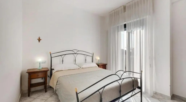 11 Mehari, Prenota Hotel Finale Ligure Riviera delle Palme