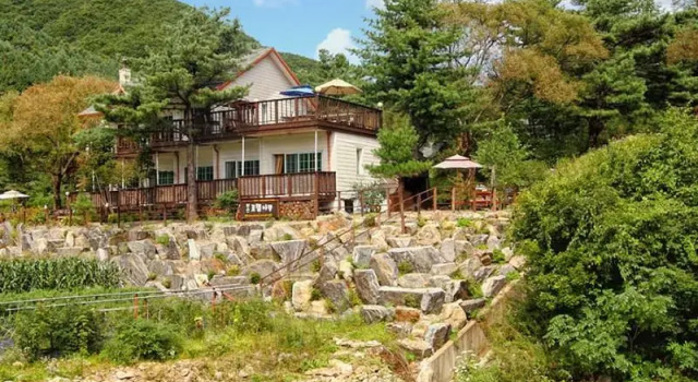 Pyeongchang Gyebang San Rodem Tree Pension, Boek Hotel Hotels in Gangwon-Do met parkeren, Parkeren