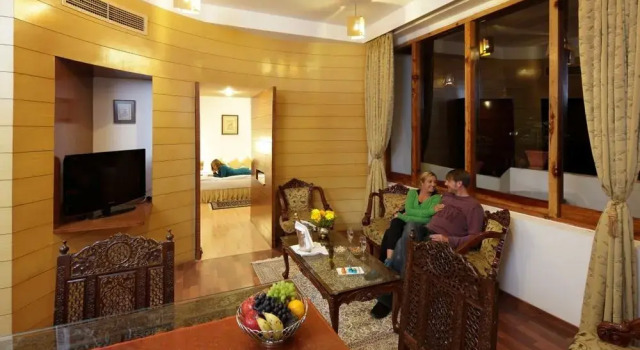 Manuallaya The Resort & Spa, Забронировать Курортный отель Отели Манали с бассейном, Бассейн