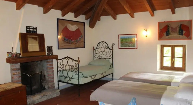 Agriturismo La Rovere, Boek Hotel Hotels in Langhe met parkeren, Parkeren