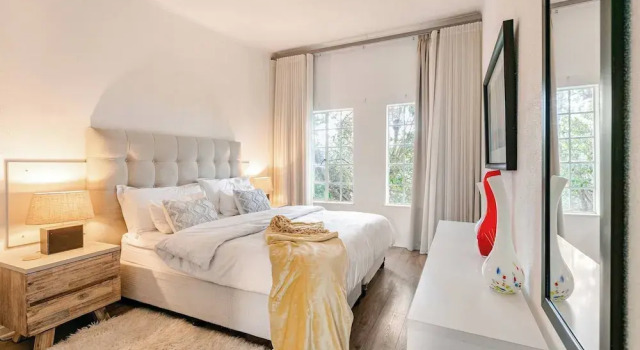 Cosy 2bed in Heart of Sandton