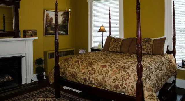 Bourbon Manor B&B, Book Bed and Breakfast SPA-hoteller i Kentucky, SPA