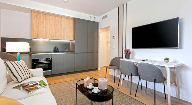 Modern 1BD apartment with terrace, pool and parking. Arruzafa I, Забронировать Апартаменты/квартира Отели Кордовы с бассейном, Бассейн