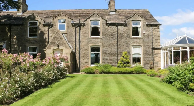 Manor House, Book Feriehus Accrington Lancashire
