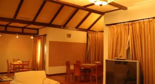 Seven Star Lake Desert Hotel, Book Hotel Hotels in Inner Mongolia with Parking, Parking