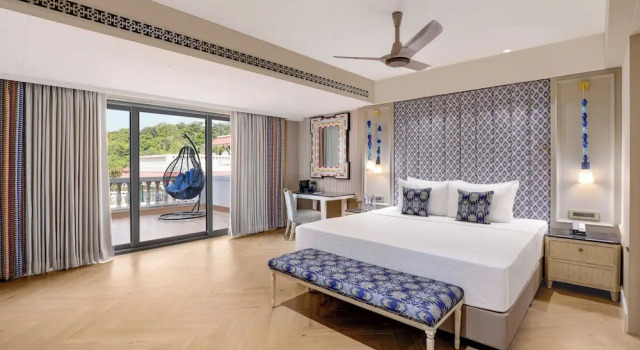 Семейный люкс c 1 комнатой с балконом Grand Mercure Goa Candolim