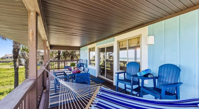 Коттедж Oceanfront Steps to Sand Deck Pets Welcome