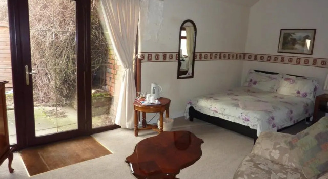 Семейный номер Standard RolandsCroft Guest House