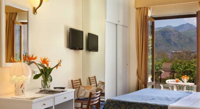 Четырёхместный номер Standard Hotel Girasole