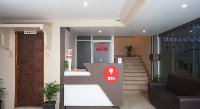 OYO 16982 Stay Inn Tirupati, Rezerwuj Hotel Hotele w Andhra Pradesh z parkingiem, Parking