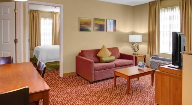 Люкс с 2 комнатами TownePlace Suites by Marriott Findlay
