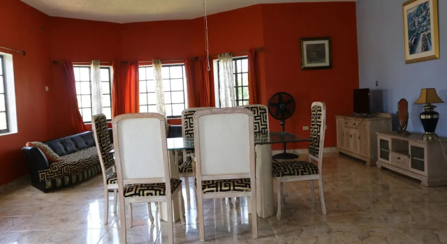 Апартаменты Luxury Little Savoy Guest House