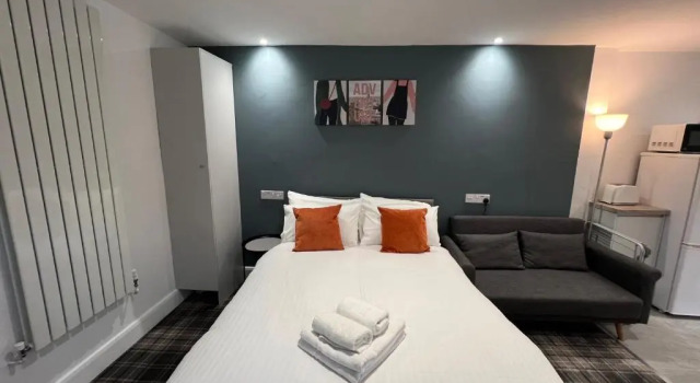 Студия Avenham Apartments