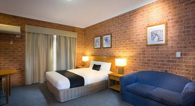 Номер Executive Akuna Motor Inn and Apartments