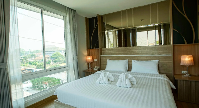 Двухместный номер Standard с видом на улицу Nantra Chiangmai Riverfront Hotel
