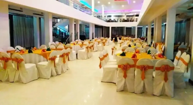 G.M.T. Sorabora Village Hotel
