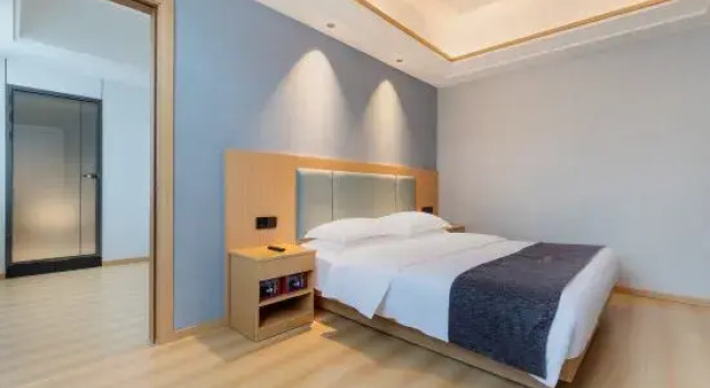 Люкс Business YueYang ZiXingLai Hotel