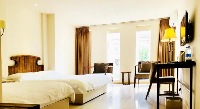 Двухместный номер Superior Kunming Datongdao Inn
