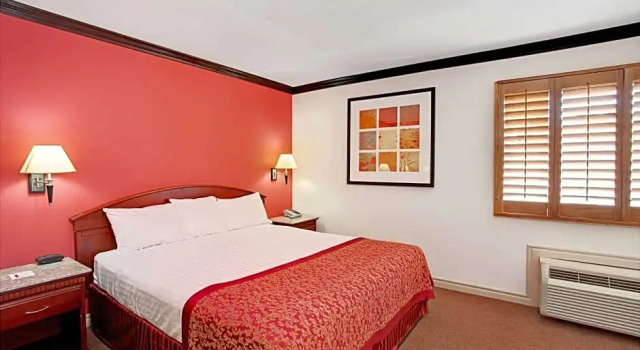 Двухместный люкс Ramada by Wyndham Pasadena