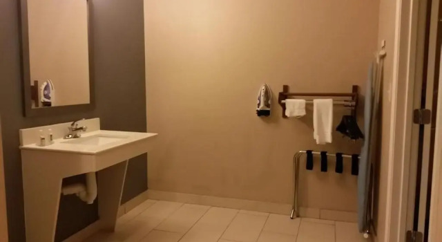 Номер Deluxe Atria Inn & Suites