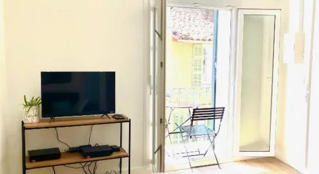 Fanny - Hyper Centre - Wifi - 4 Personnes, Забронировать Апартаменты/квартира Апартаменты Calanques National Park, Апартаменты/квартира