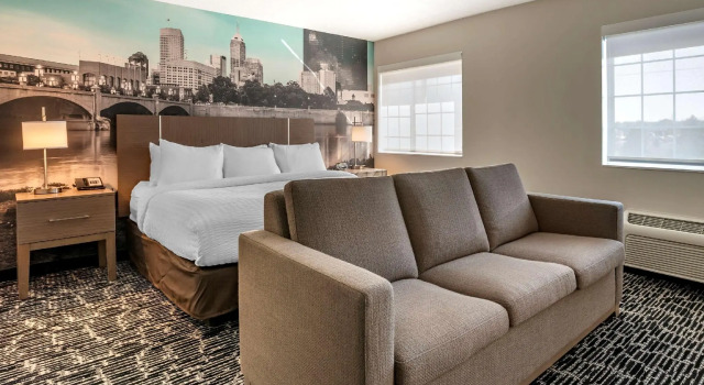 Двухместный люкс Clarion Pointe Indianapolis Airport