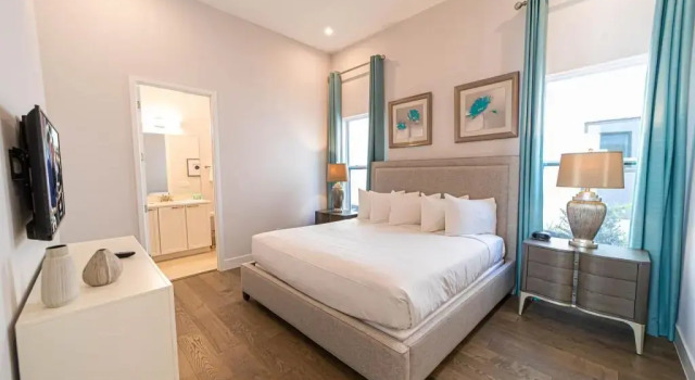 Luxury Bear's Den Home near Disney! Resort Access+Golf View, Забронировать Курортный отель Курортные отели Фор Корнерз, Курортный отель