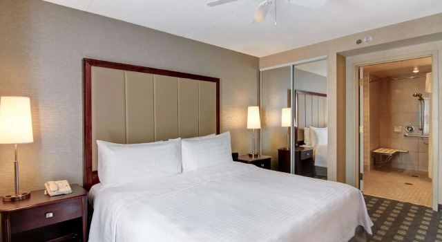 Двухместный люкс Homewood Suites by Hilton Toronto Oakville
