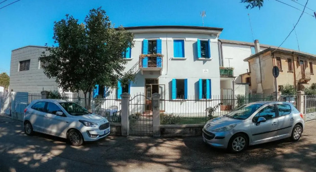 Коттедж Mirella's House
