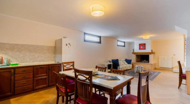 Коттедж Intera villa ad uso esclusivo con 2 bagni 4 camere da letto,garage,giardino,area fitness,lavatrice,wifi