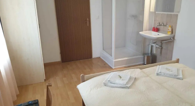 Hotel Edelweiss, Забронировать Отель Нойхаузен-ам-Райнфалль Шаффхаузен