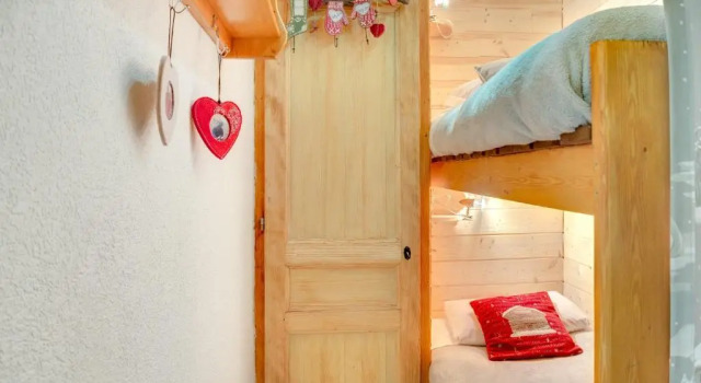 Le Yeti - Apt B3 N3 - Bo Immobilier - Chatel- Reduced Prices on Ski Passes Chatel & Portes du Soleil, Prenota Hotel Hotel a Alvernia con parcheggio, Parcheggio