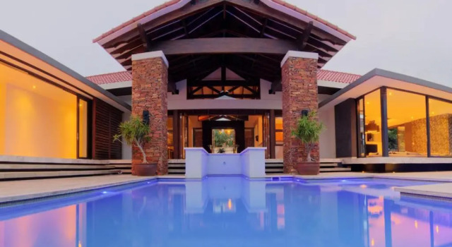 Вилла Umhlanga Beach Villa