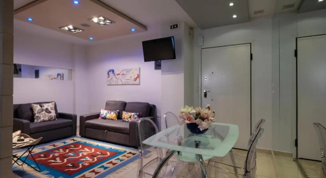 Апартаменты Luxury Cozy Large Apartment in the City Center