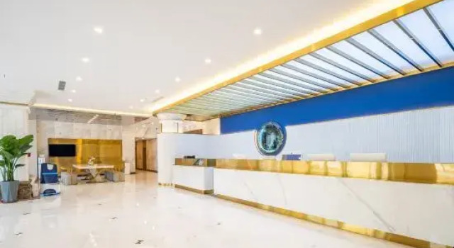 Starway Hotel (Qinhuangdao Railway Station Wanda Plaza), Book Hotel Qinhuangdao Hebei