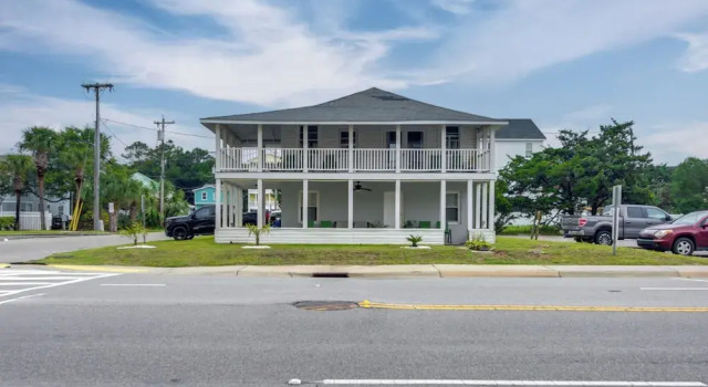 Walk to Shore: Home w/ Deck in North Myrtle Beach