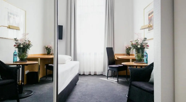Одноместный номер Standard DOM Hotel LIMBURG