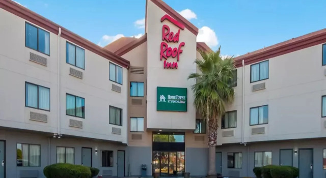 HomeTowne Studios by Red Roof San Antonio - Seaworld/Northwest