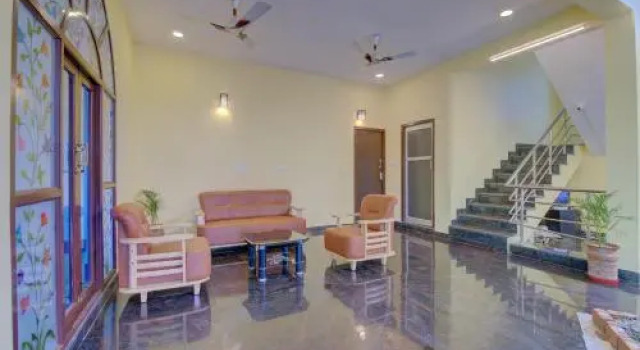 OYO 28729 Coco Retreat, Забронировать Отель Отели штата Тамилнада с бассейном, Бассейн
