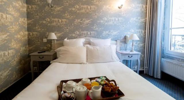Номер Comfort Hôtel Regyns Montmartre
