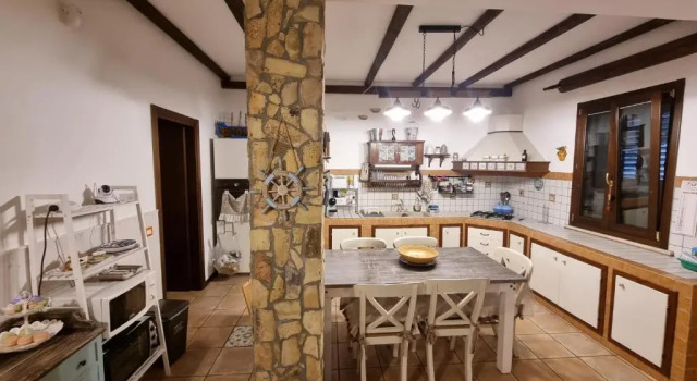 Коттедж Comfortable Holiday House Close to the sea Down