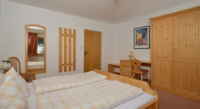 Ferienwohnung Färber, Varaa Huoneisto Hotellit Baijeri pysäköinnillä, Pysäköinti