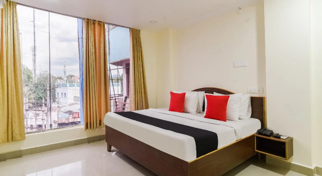 Capital O 49041 Hotel Shri Balaji Residency, Rezervovat Hotel Hotely v Andhra Pradesh s parkováním, Parkování