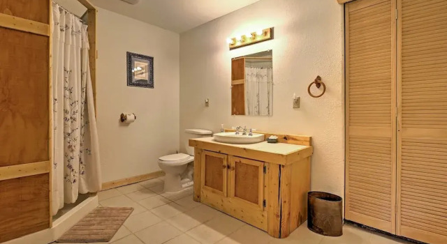 Коттедж Expansive Alma Cabin w/ Hot Tub & Mountain Views!