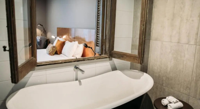 Люкс King and Queen Hotel Suites